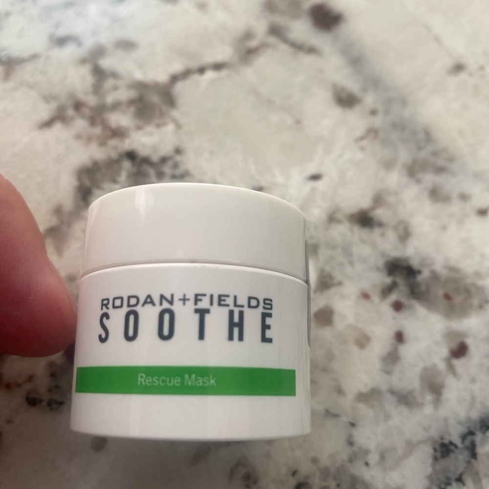 Rodan + Fields Soothe Rescue Mask